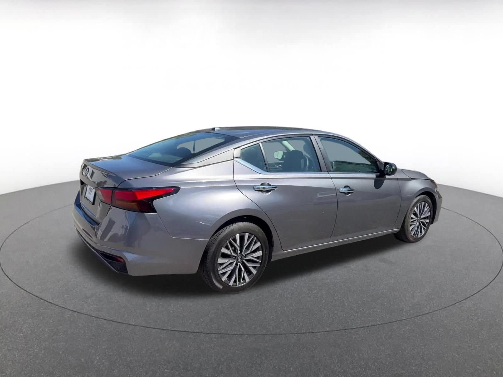 Thumbnail: 2025 Nissan Altima - 14