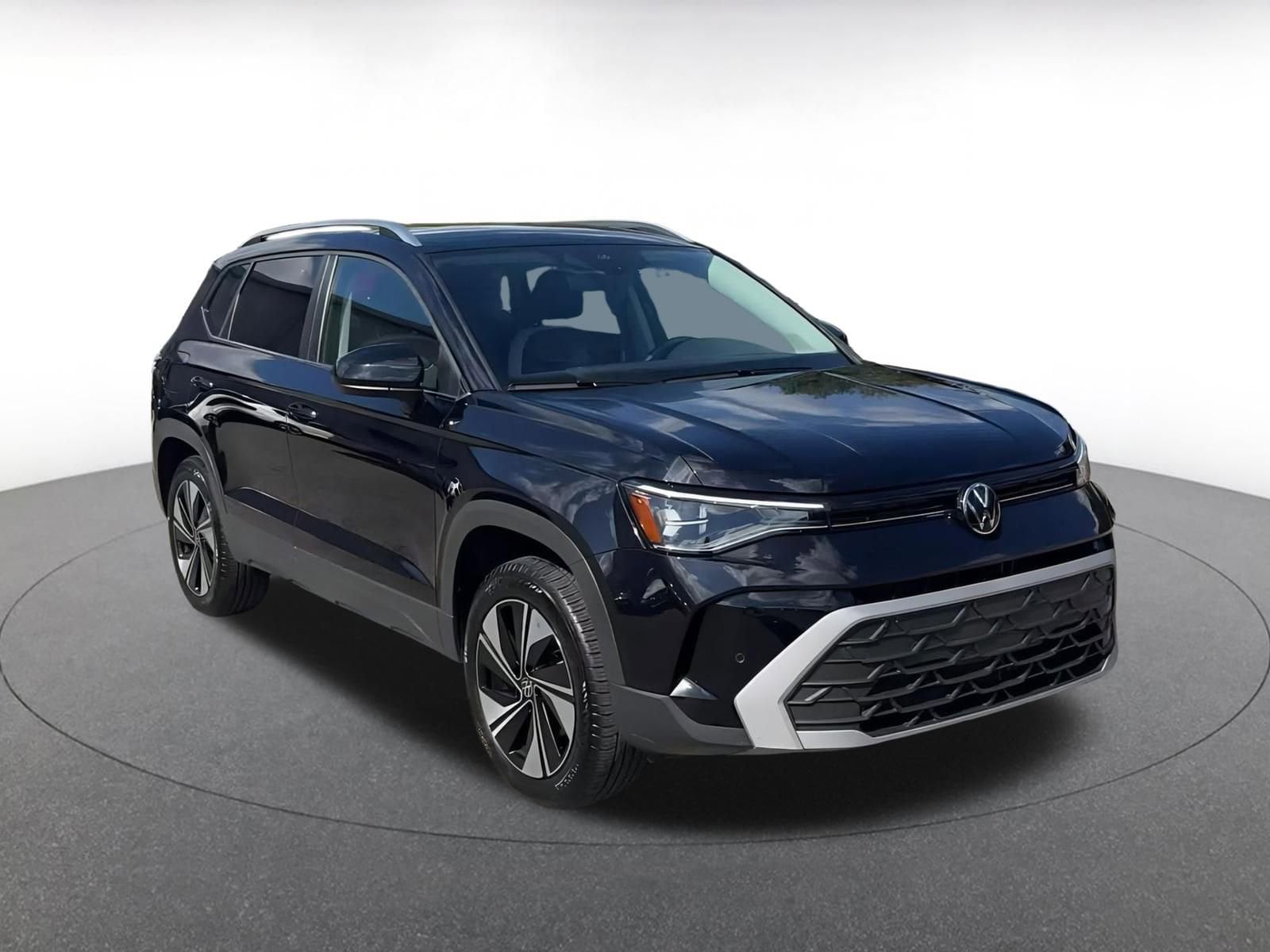 Thumbnail: 2025 Volkswagen Taos - 2