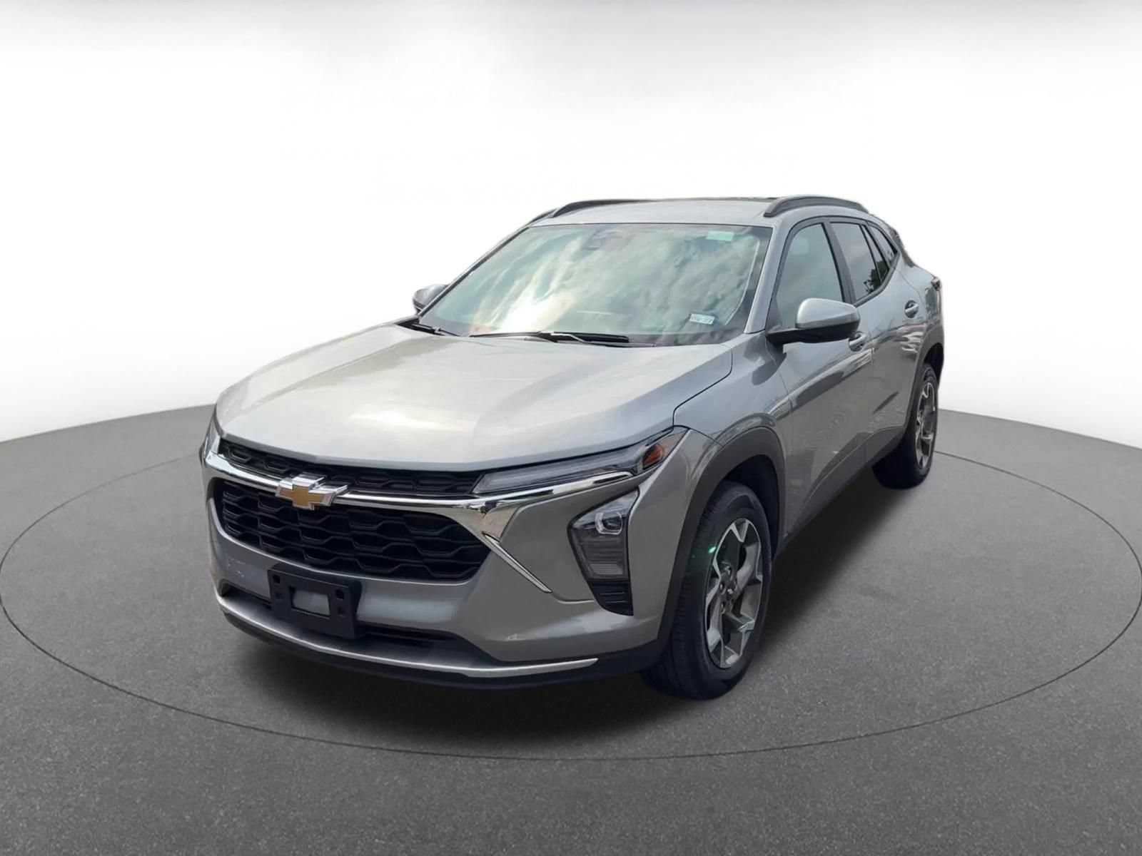 Thumbnail: 2025 Chevrolet Trax - 4