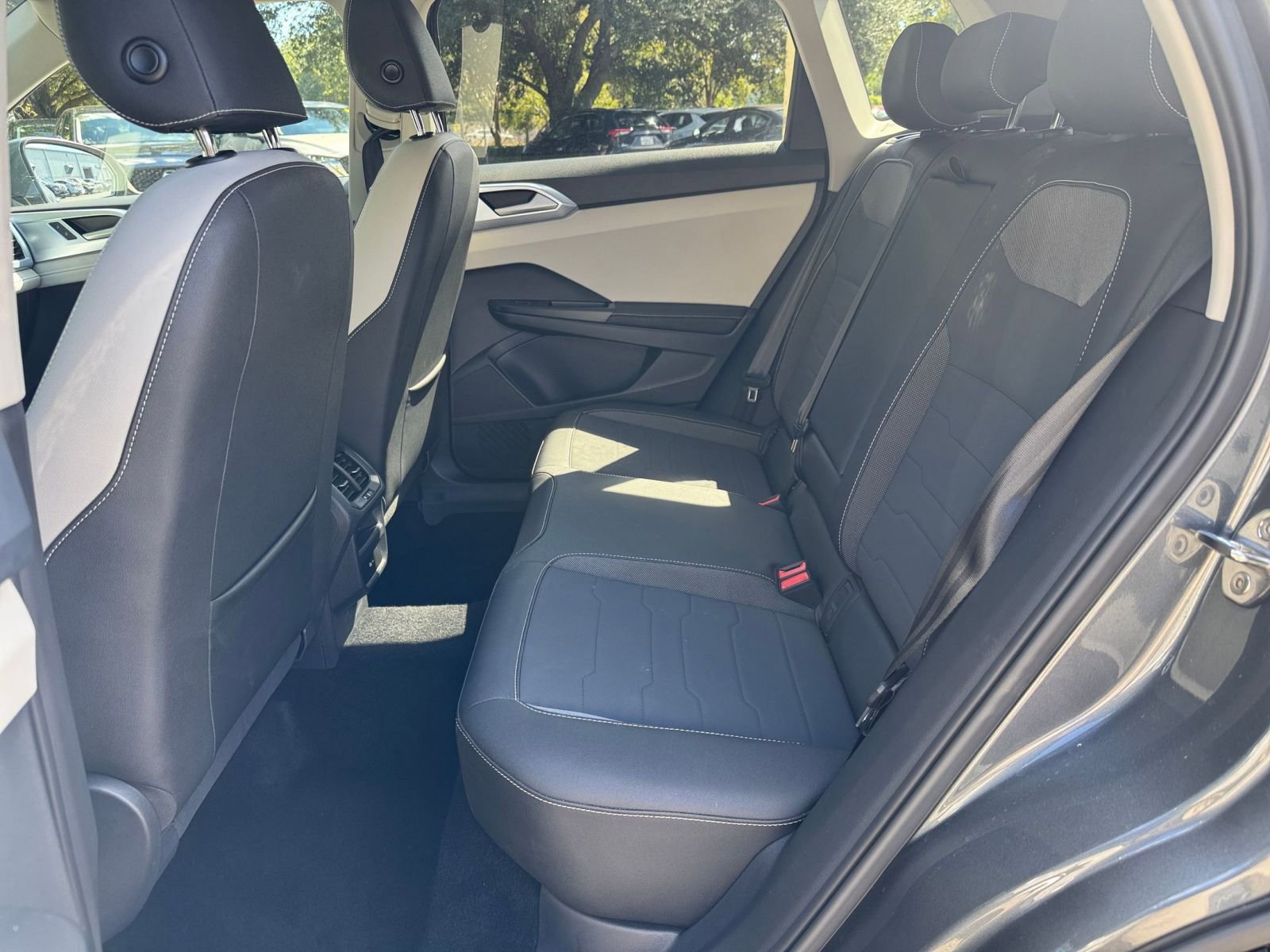 Thumbnail: 2025 Volkswagen Taos - 25