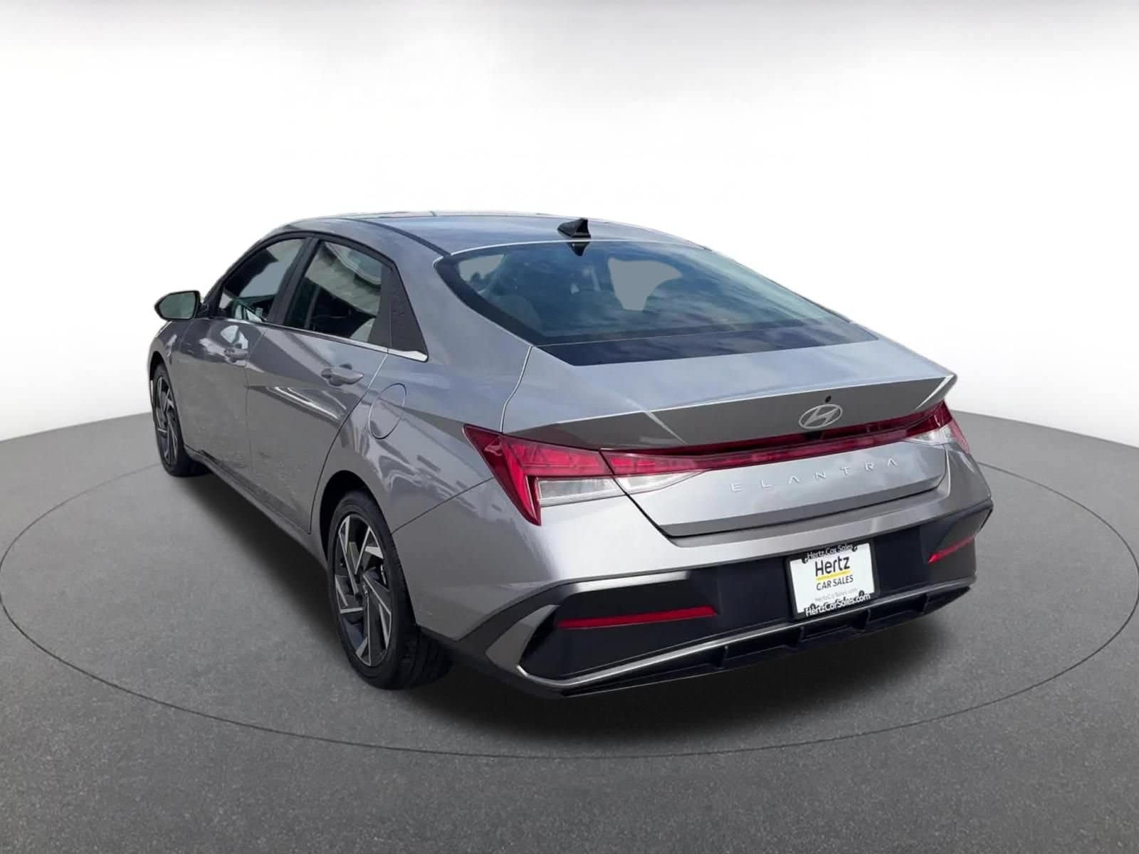 Thumbnail: 2025 Hyundai Elantra - 10