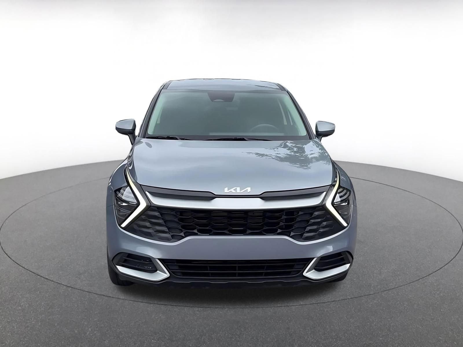 Thumbnail: 2025 Kia Sportage - 3