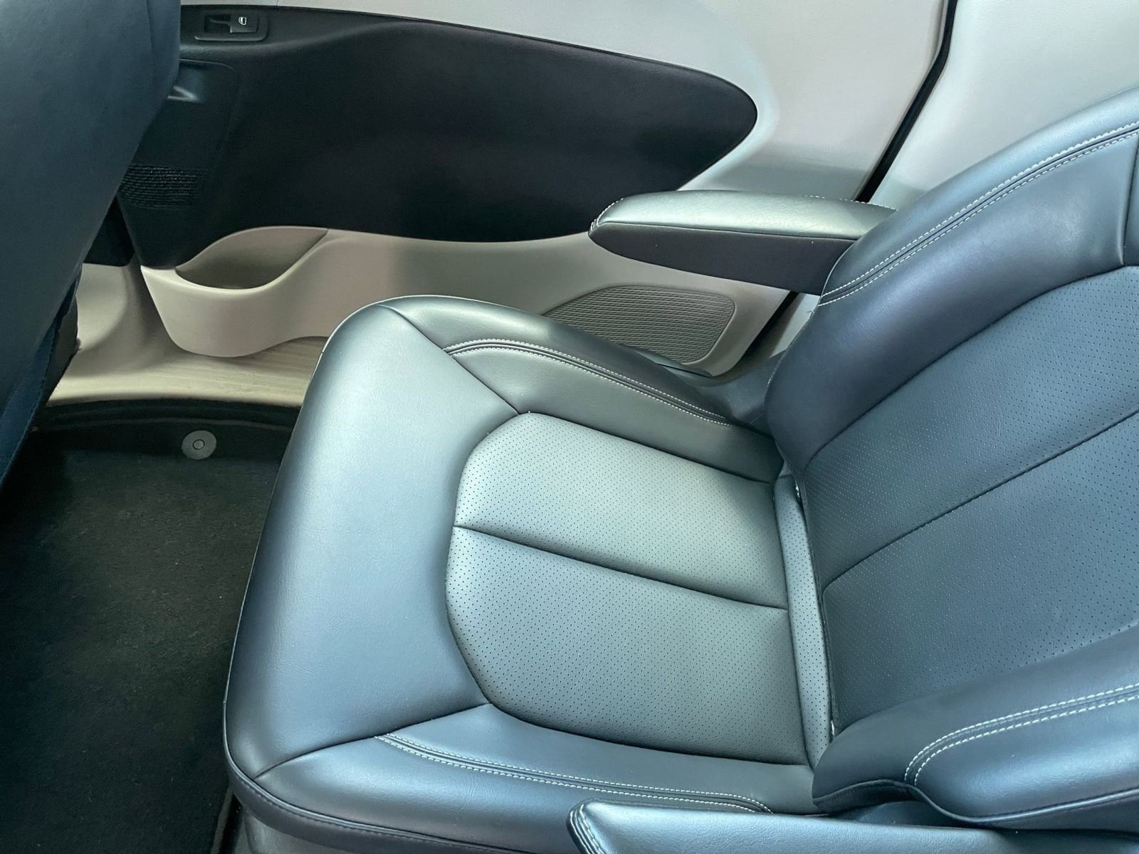 Thumbnail: 2023 Chrysler Pacifica - 32