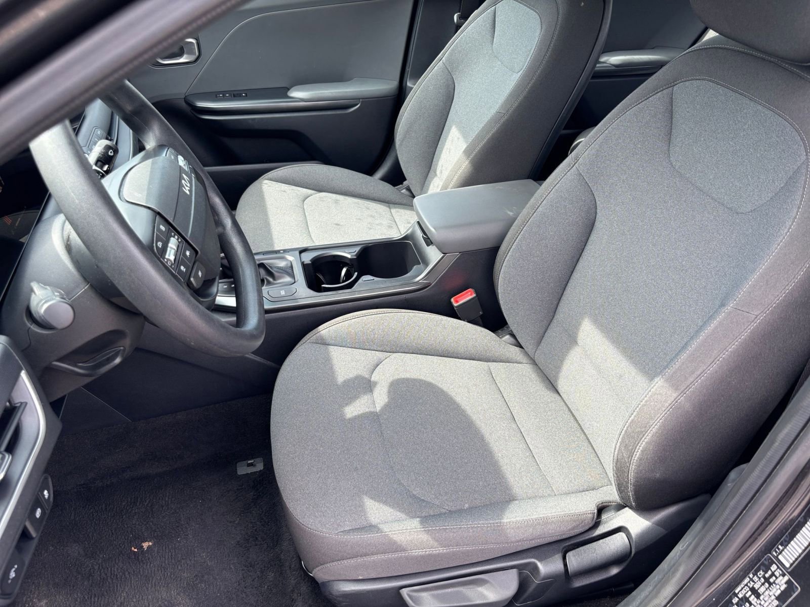 2025 Kia K4 LXS - Photo 35