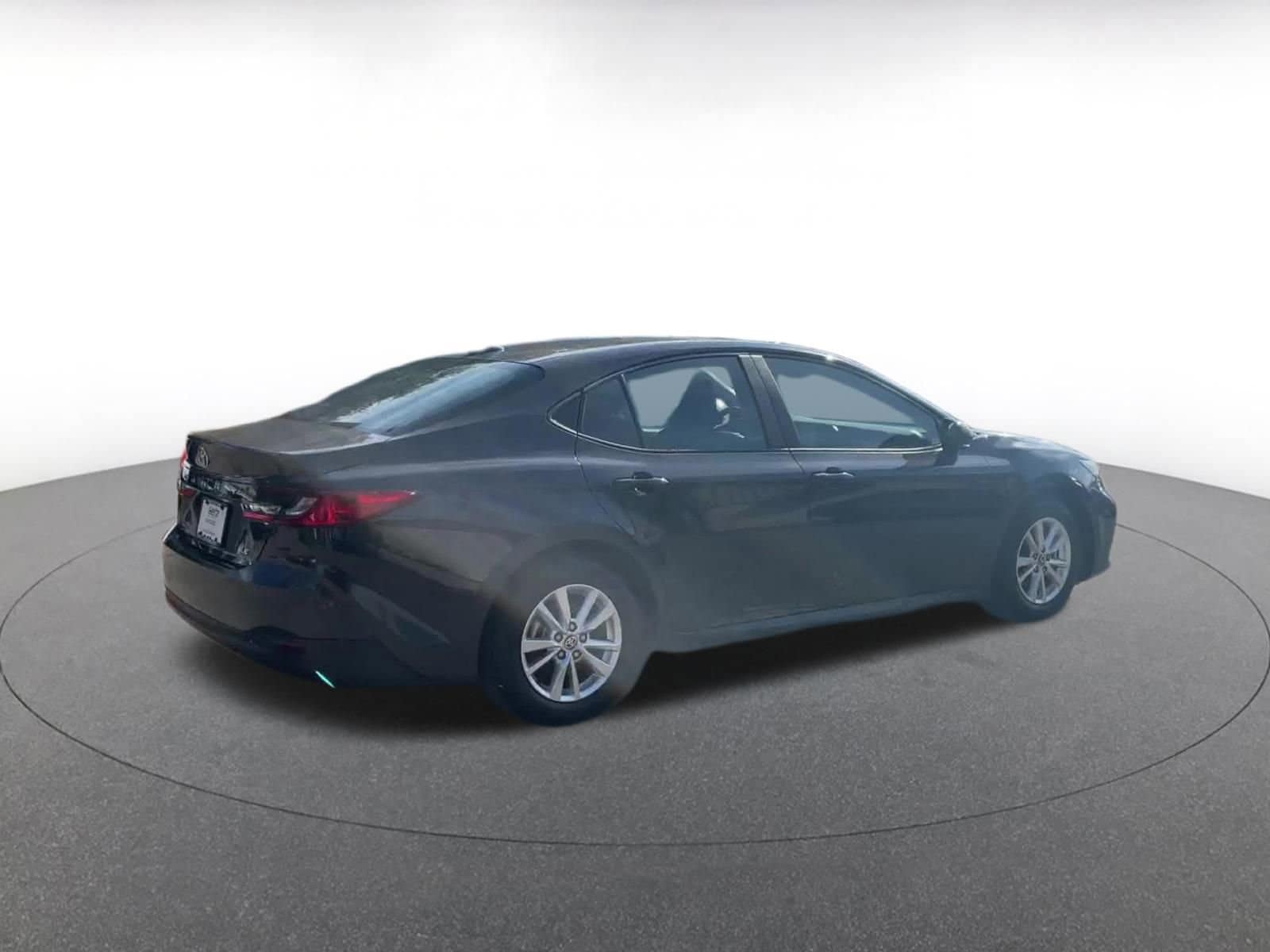 Thumbnail: 2025 Toyota Camry - 14