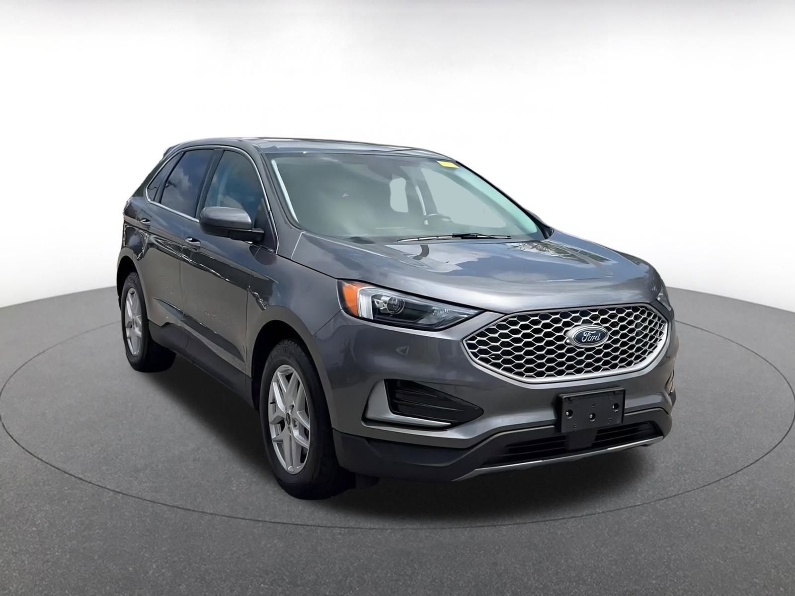 Thumbnail: 2024 Ford Edge - 2