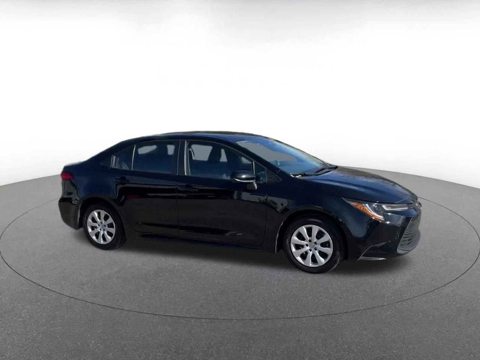 Thumbnail: 2025 Toyota Corolla - 1