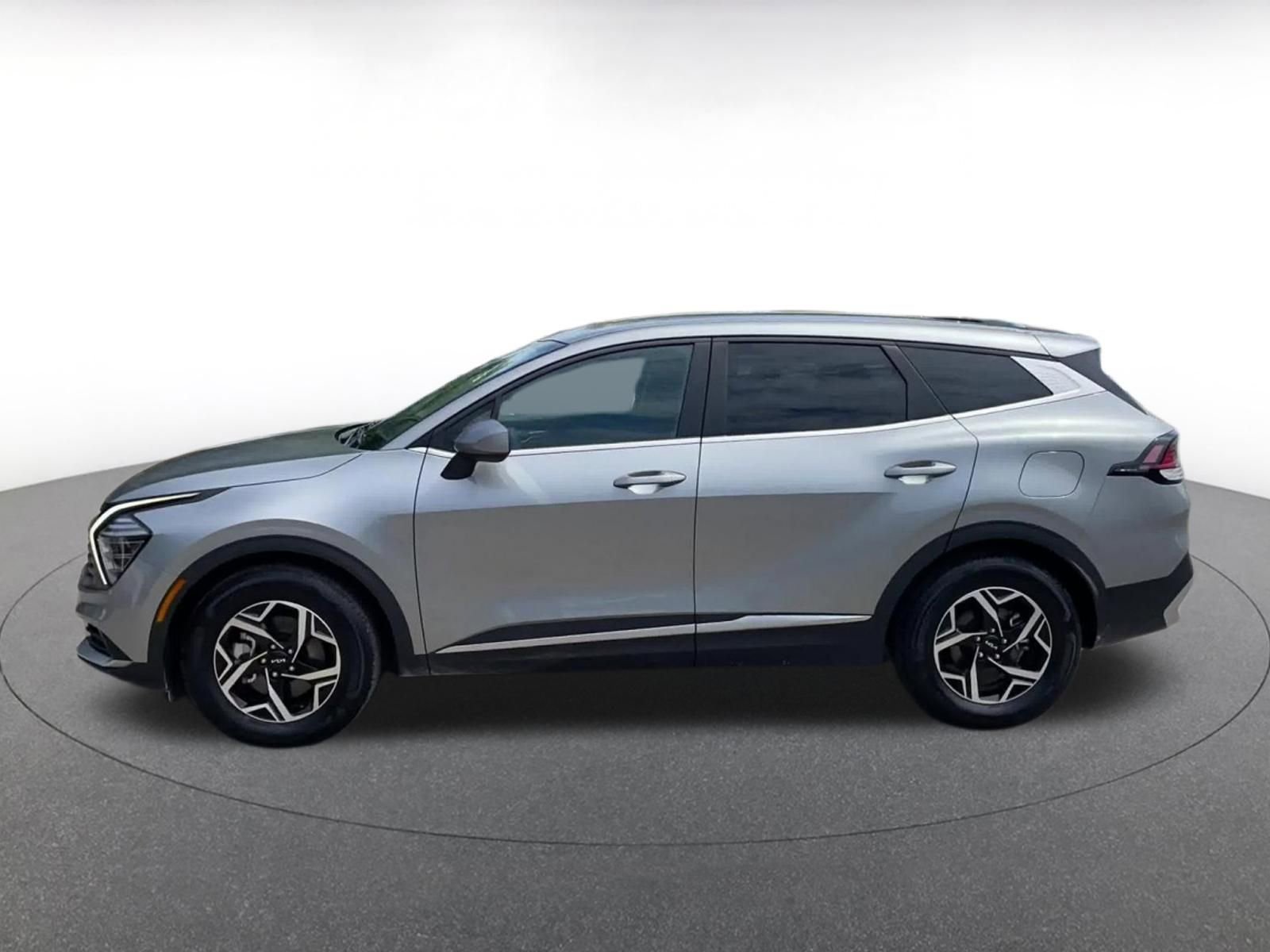 Thumbnail: 2025 Kia Sportage - 8