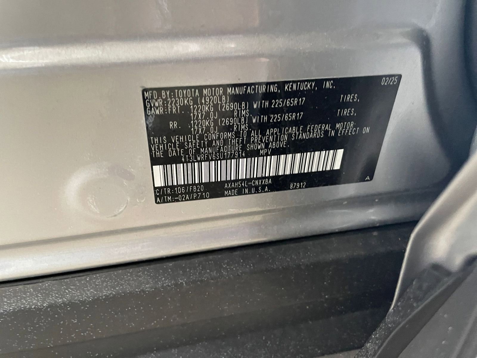 Thumbnail: 2025 Toyota RAV4 - 25