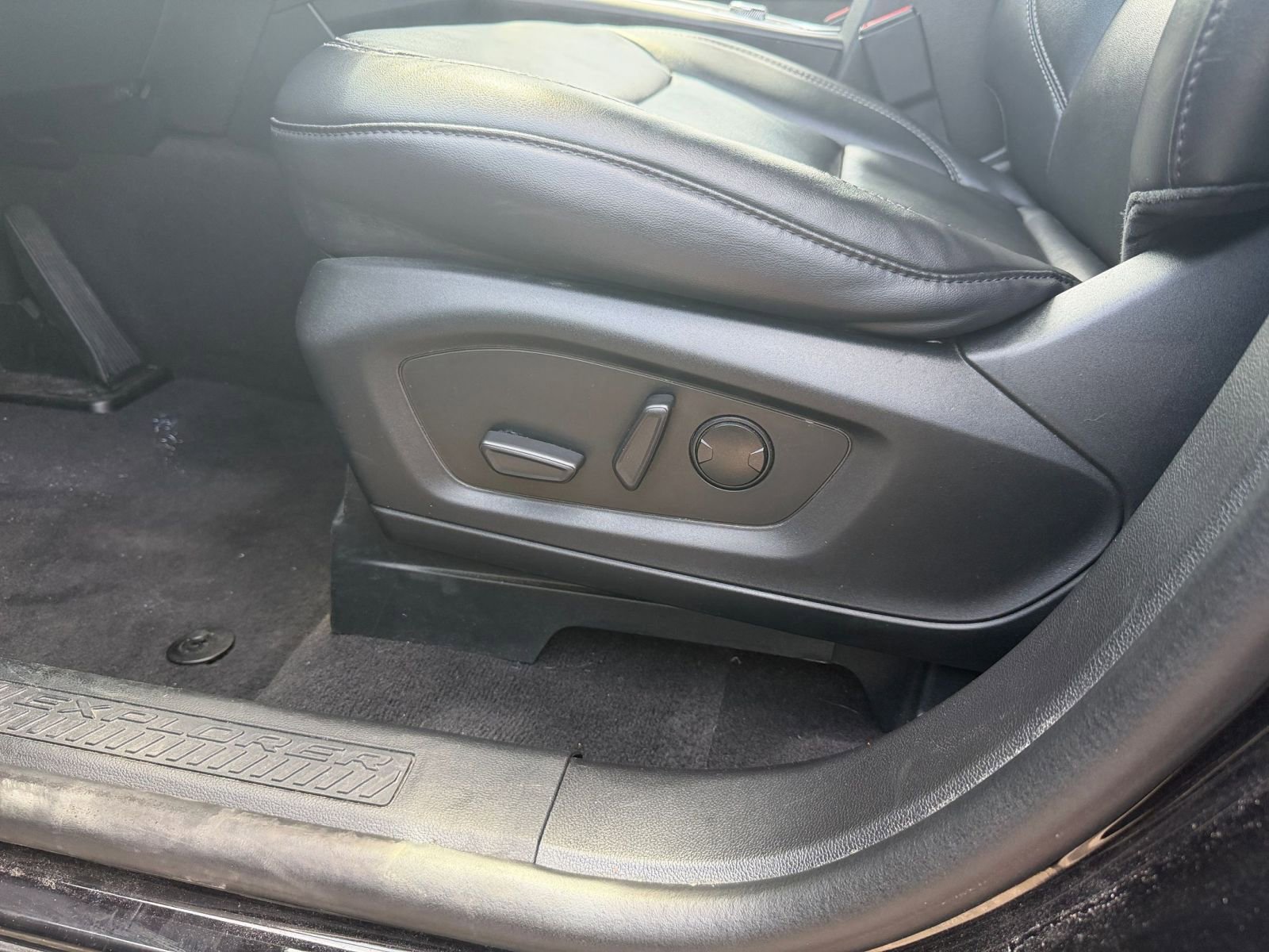 Thumbnail: 2023 Ford Explorer - 22