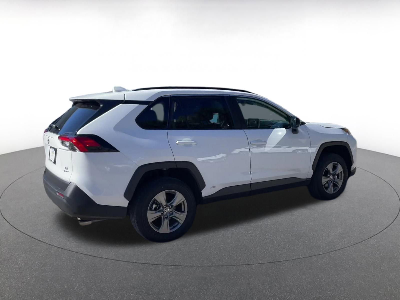 Thumbnail: 2025 Toyota RAV4 - 15