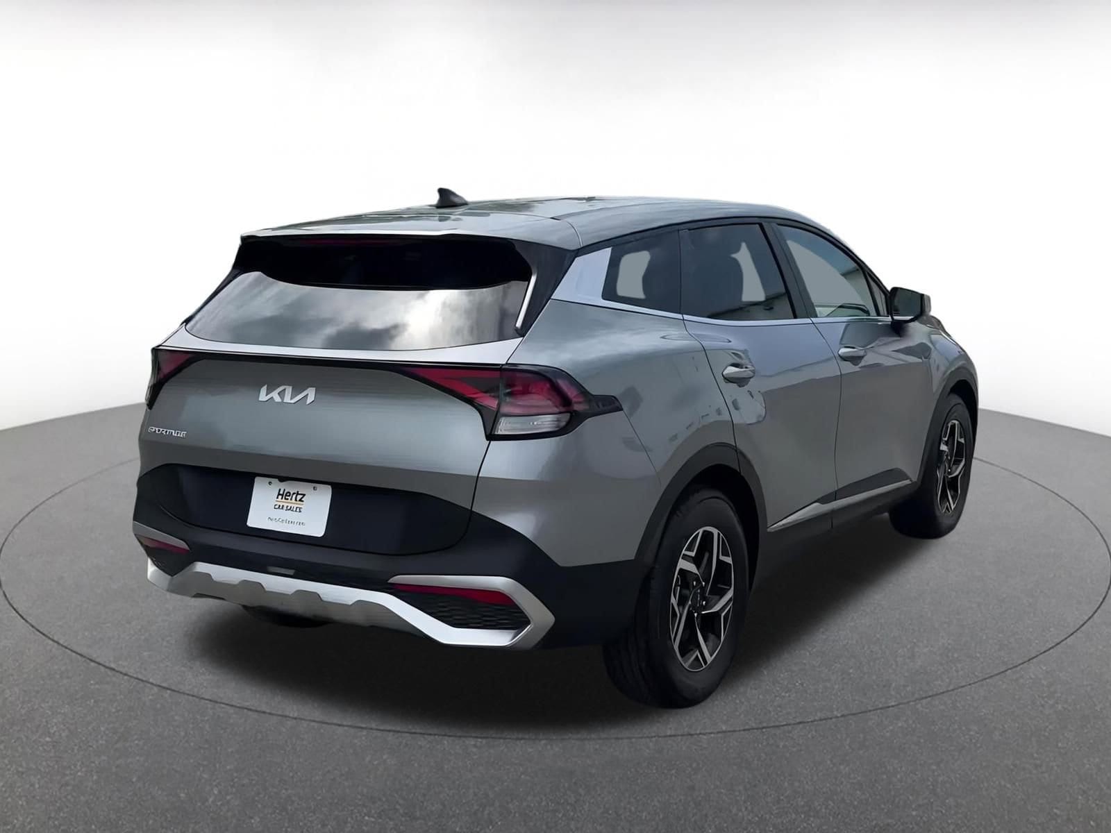 Thumbnail: 2023 Kia Sportage - 10