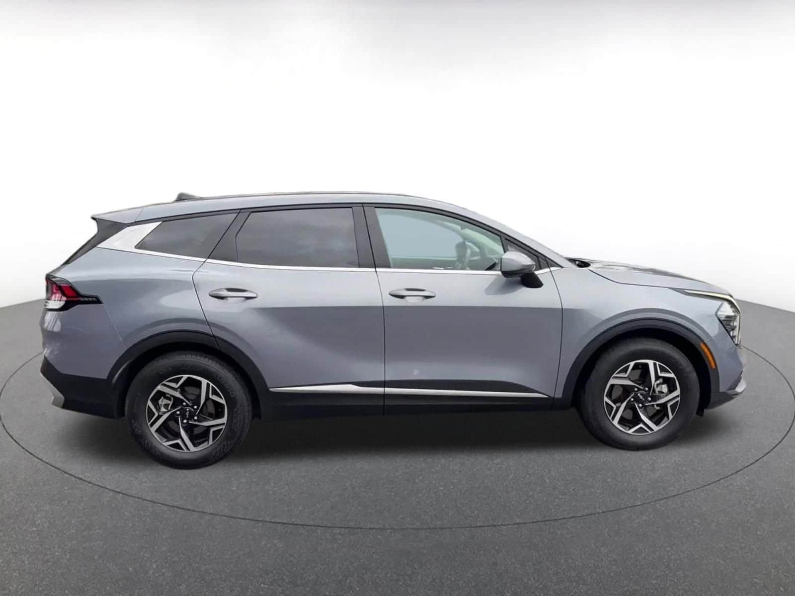 Thumbnail: 2025 Kia Sportage - 16