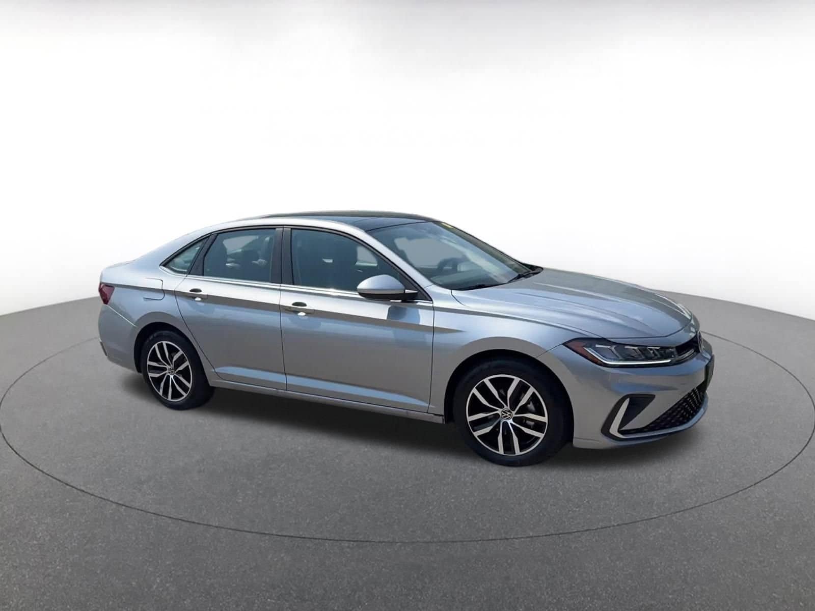 Thumbnail: 2025 Volkswagen Jetta - 1