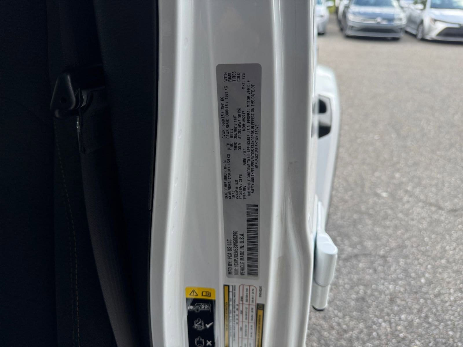 Thumbnail: 2025 Jeep Wrangler - 25