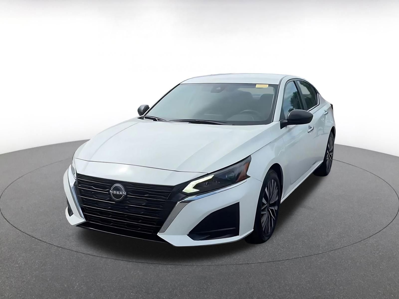 Thumbnail: 2025 Nissan Altima - 4