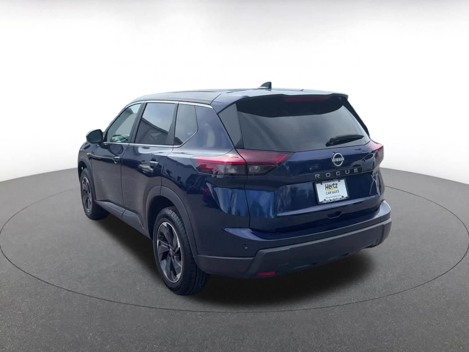 Thumbnail: 2025 Nissan Rogue - 10