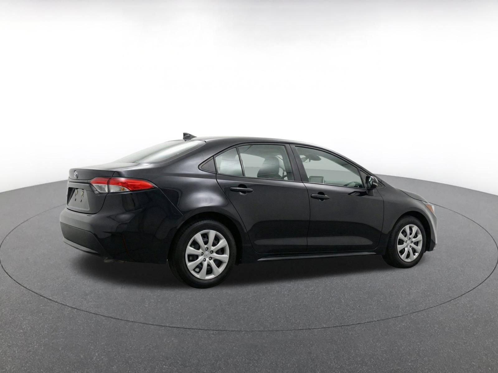 Thumbnail: 2025 Toyota Corolla - 9