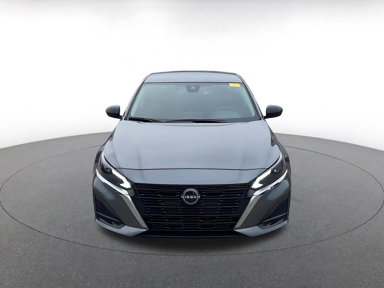 Thumbnail: 2025 Nissan Altima - 3