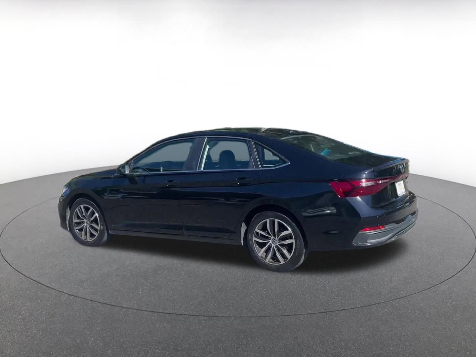 Thumbnail: 2025 Volkswagen Jetta - 10