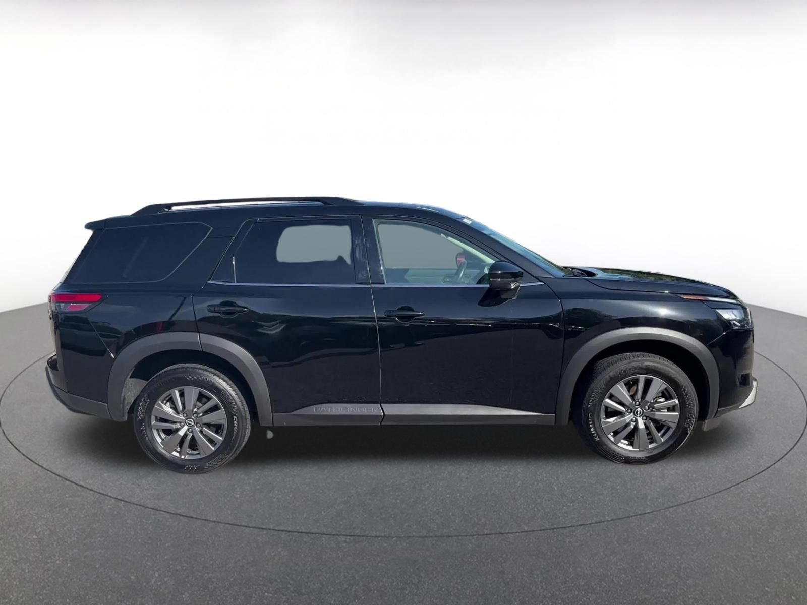 Thumbnail: 2025 Nissan Pathfinder - 16