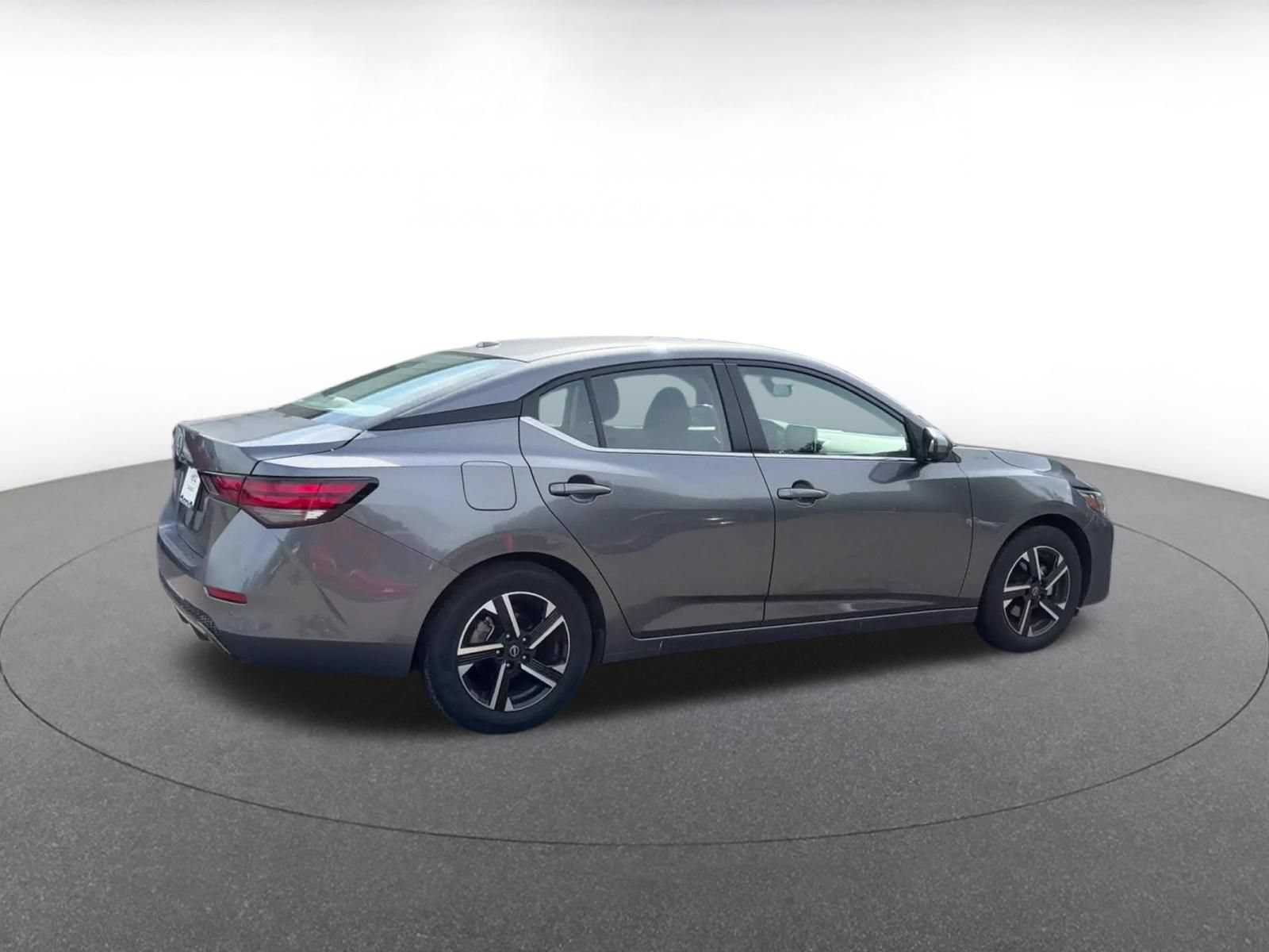 Thumbnail: 2025 Nissan Sentra - 10