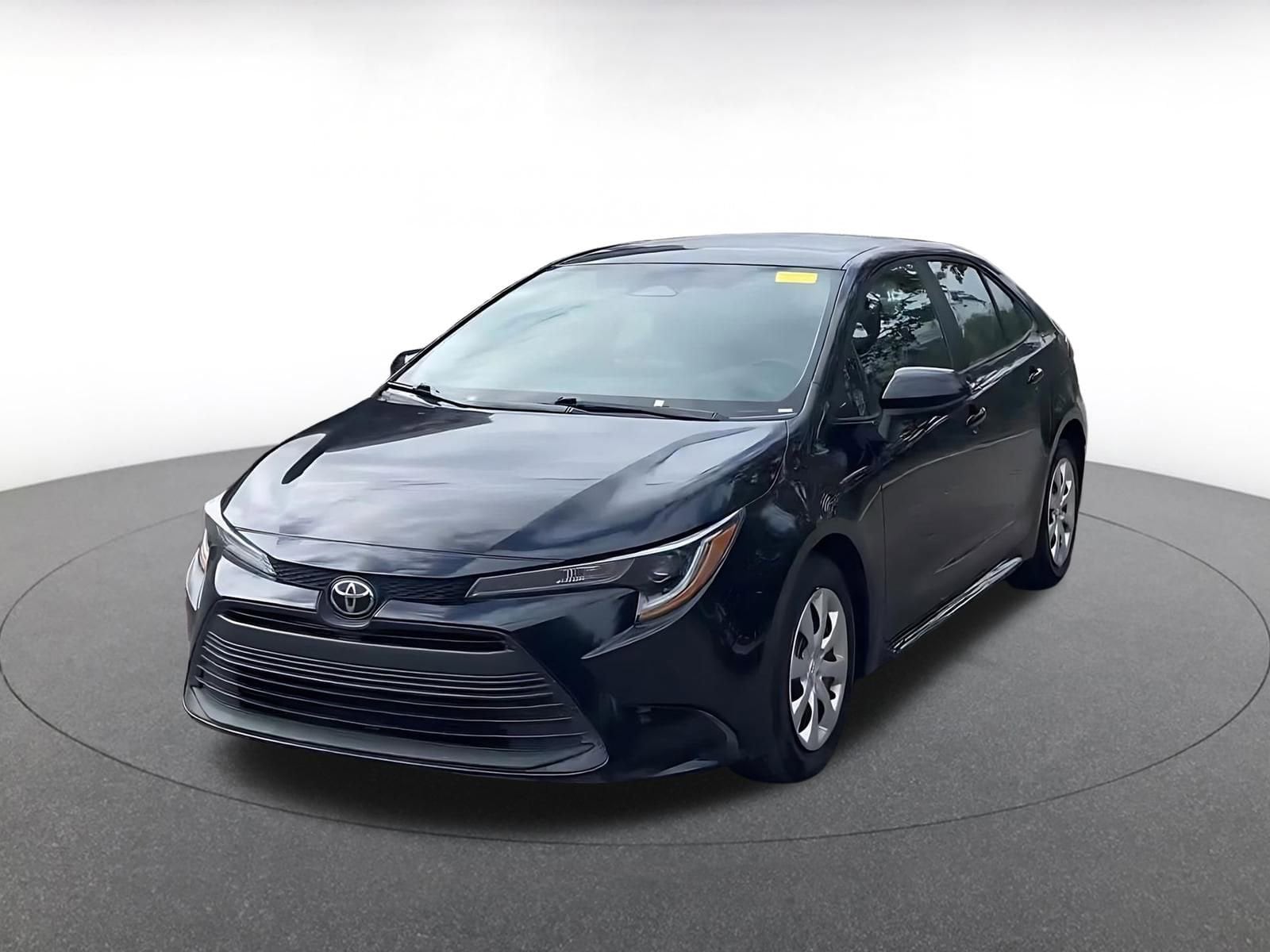 Thumbnail: 2025 Toyota Corolla - 3