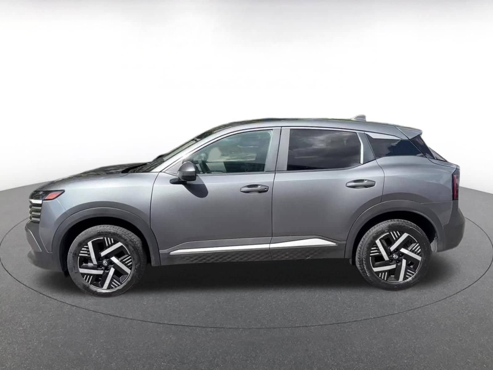 Thumbnail: 2025 Nissan Kicks - 8