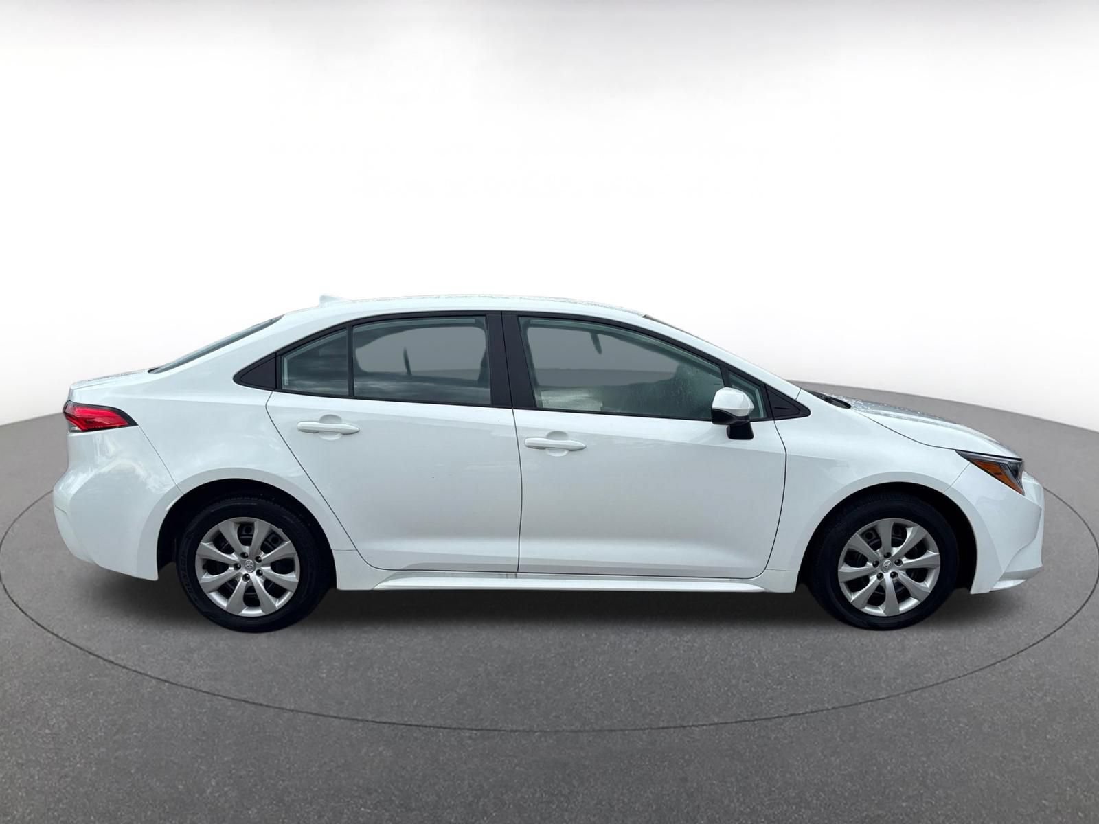Thumbnail: 2025 Toyota Corolla - 15