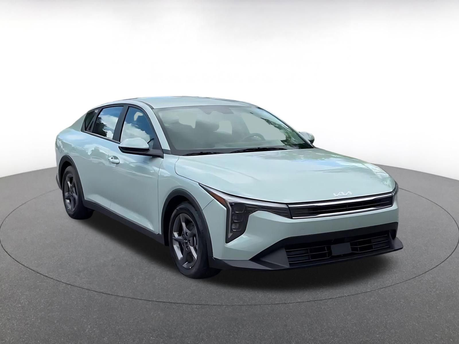 Thumbnail: 2025 Kia K4 - 2