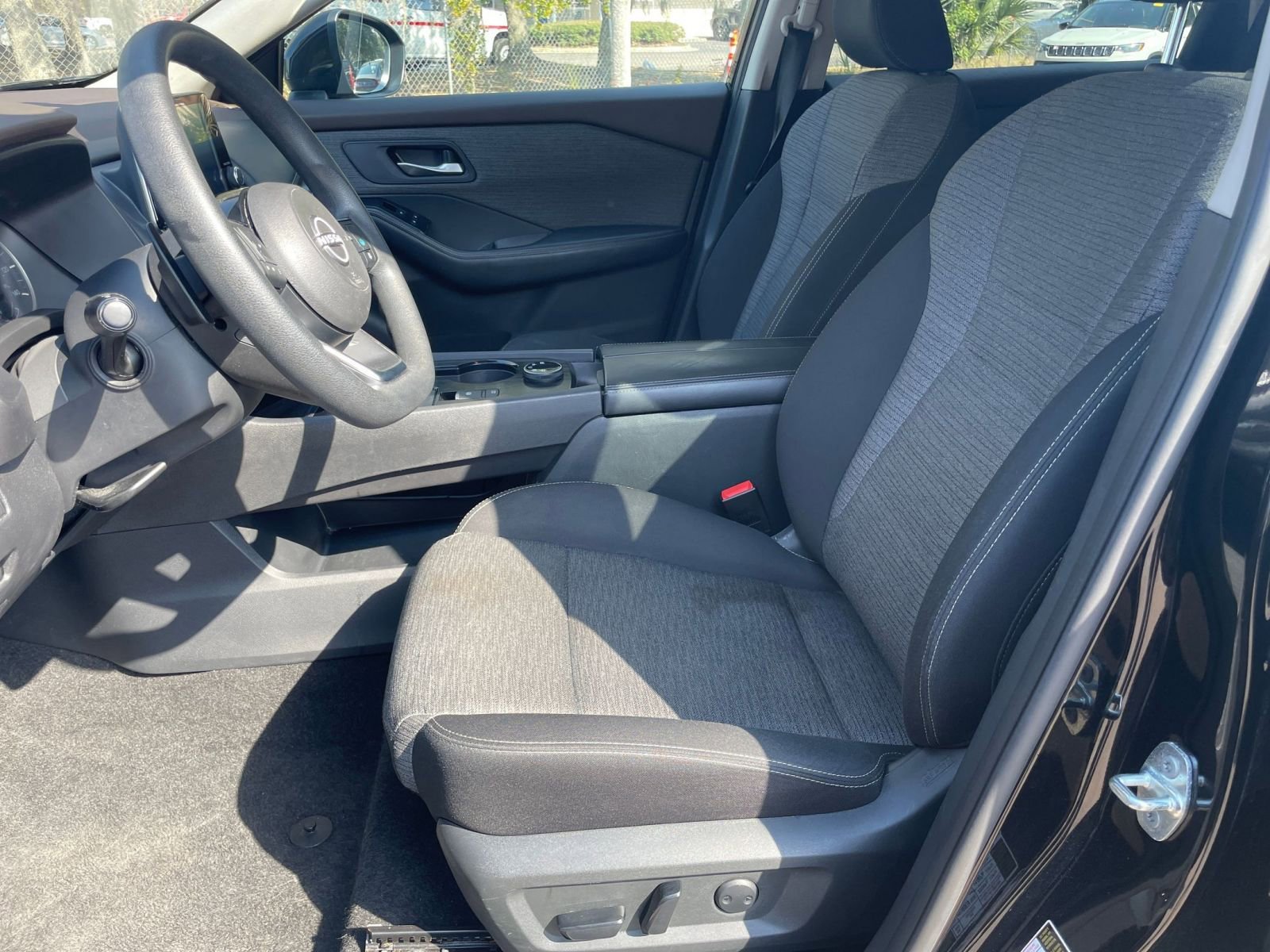 Thumbnail: 2023 Nissan Rogue - 28