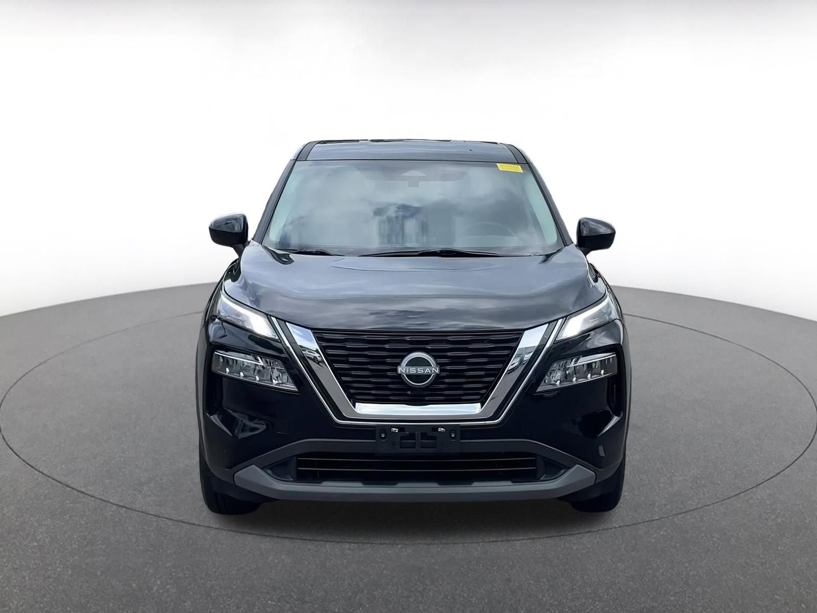 Thumbnail: 2023 Nissan Rogue - 3
