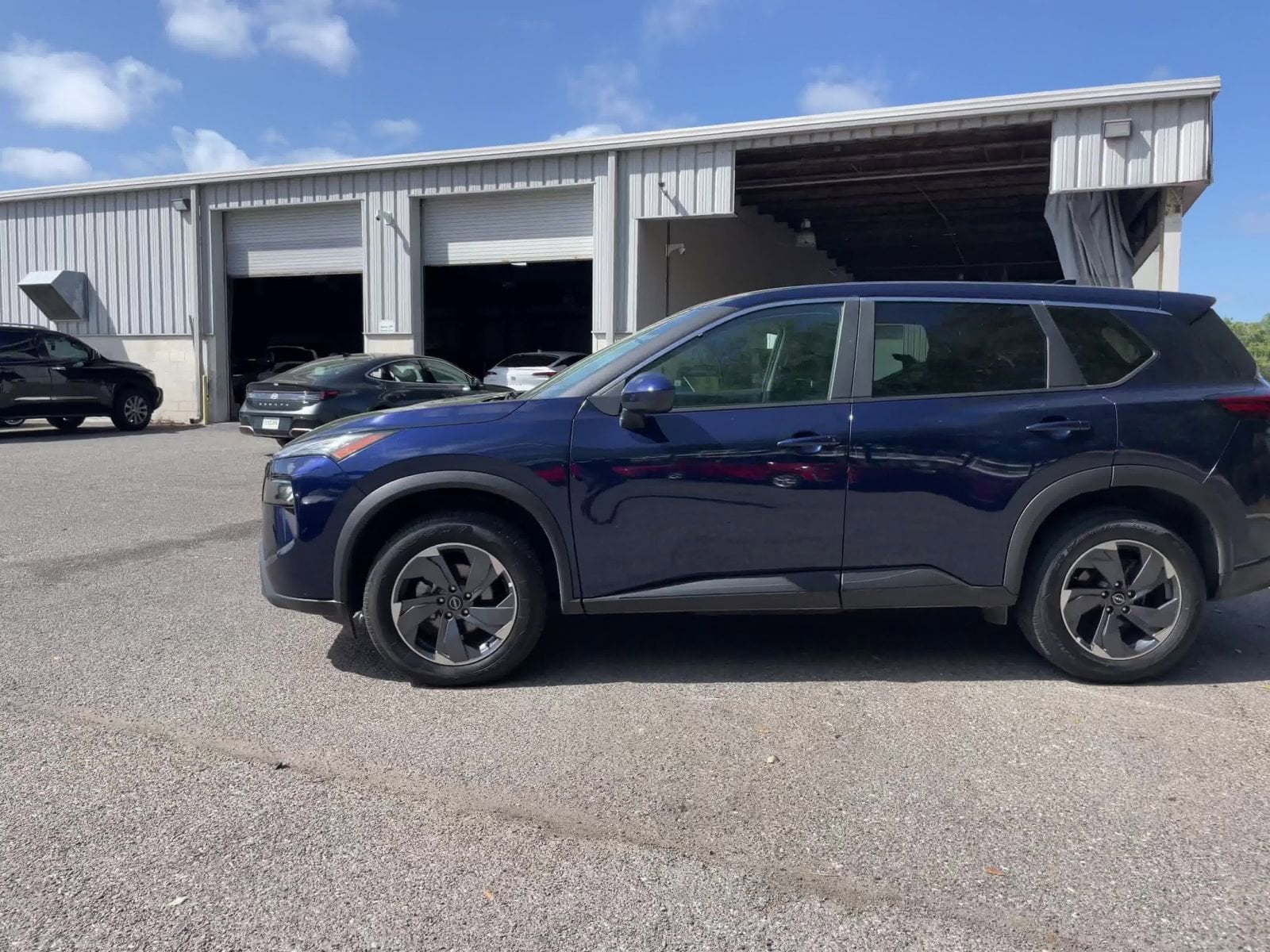 Thumbnail: 2025 Nissan Rogue - 8