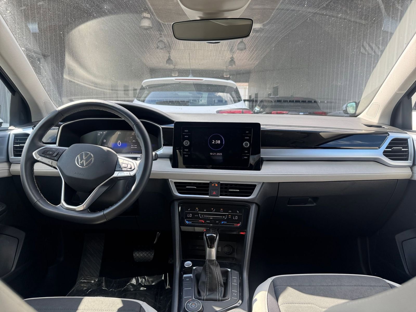 Thumbnail: 2025 Volkswagen Taos - 33