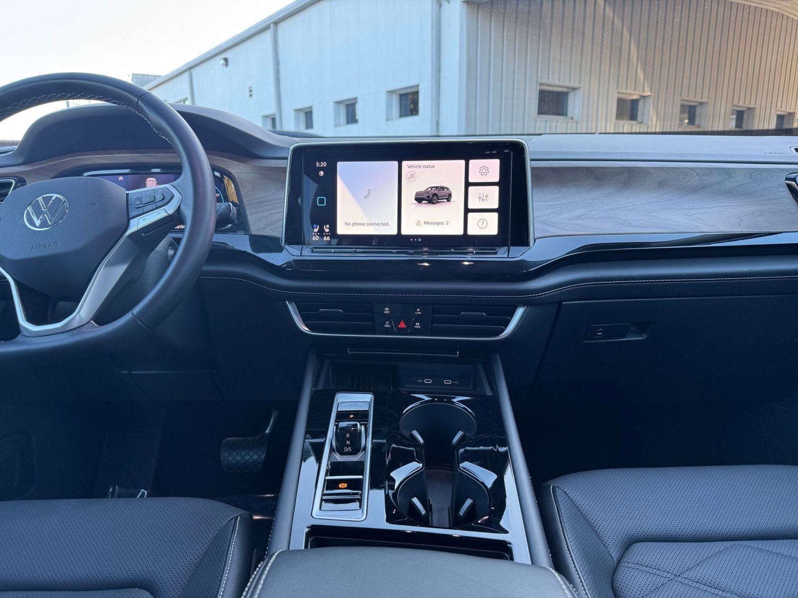 Thumbnail: 2025 Volkswagen Atlas - 18