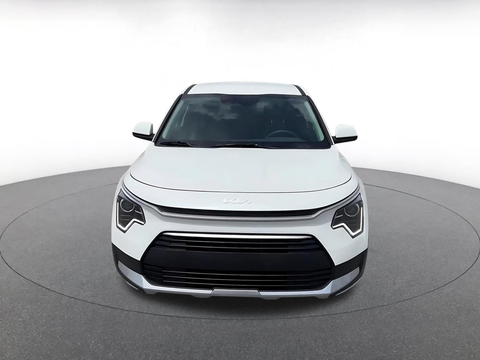 Thumbnail: 2026 Kia Niro - 3