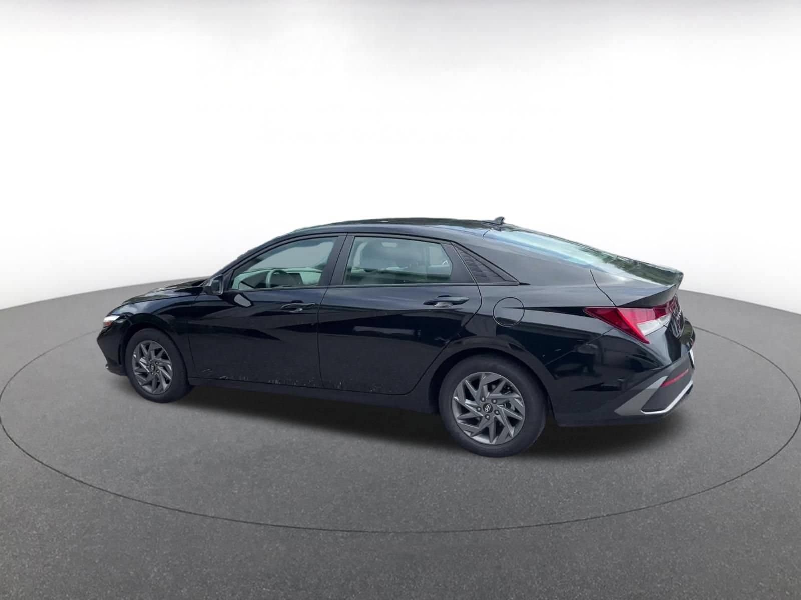 Thumbnail: 2026 Hyundai Elantra - 7