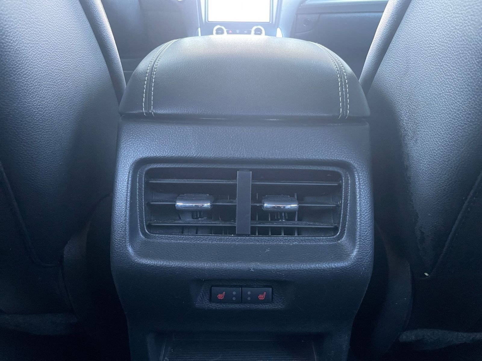 Thumbnail: 2022 Ford Edge - 25