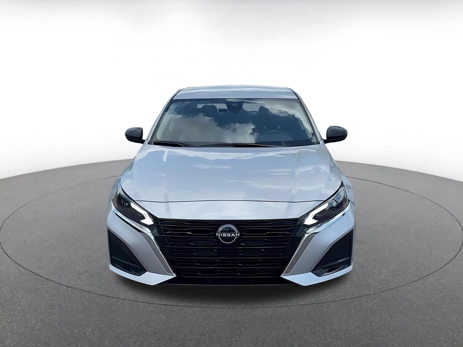 Thumbnail: 2025 Nissan Altima - 3