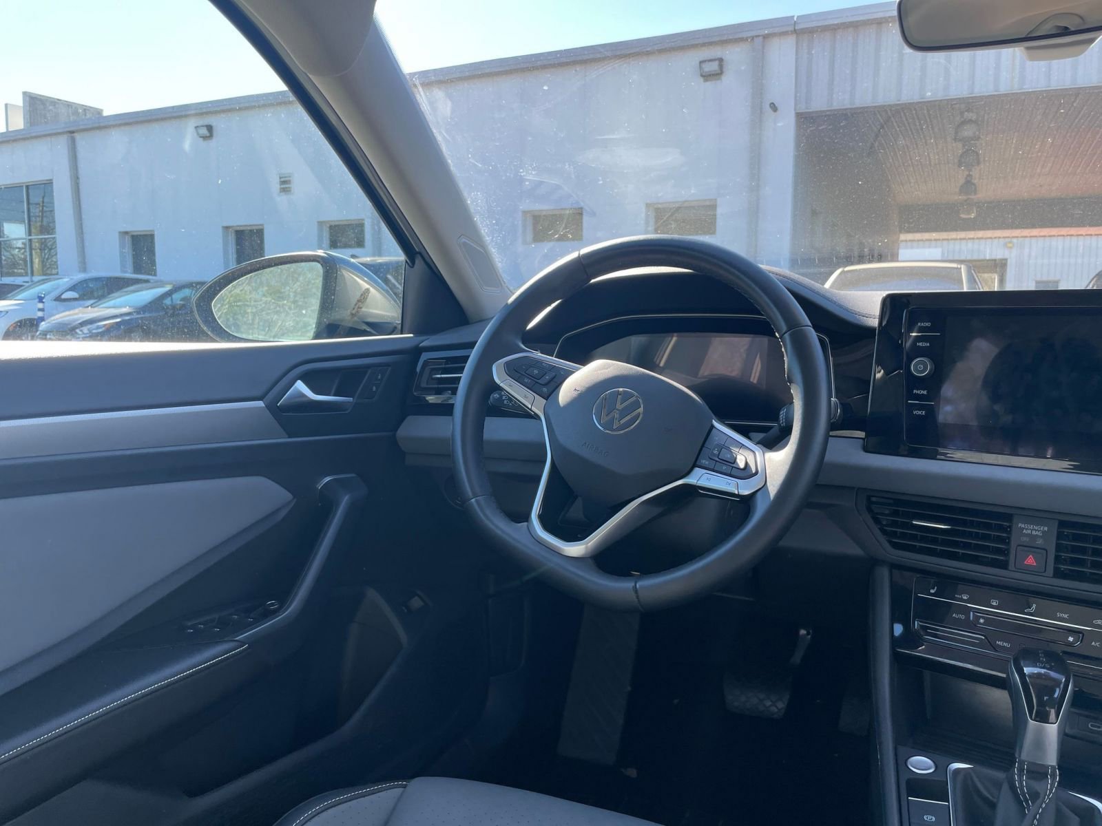 Thumbnail: 2025 Volkswagen Jetta - 34