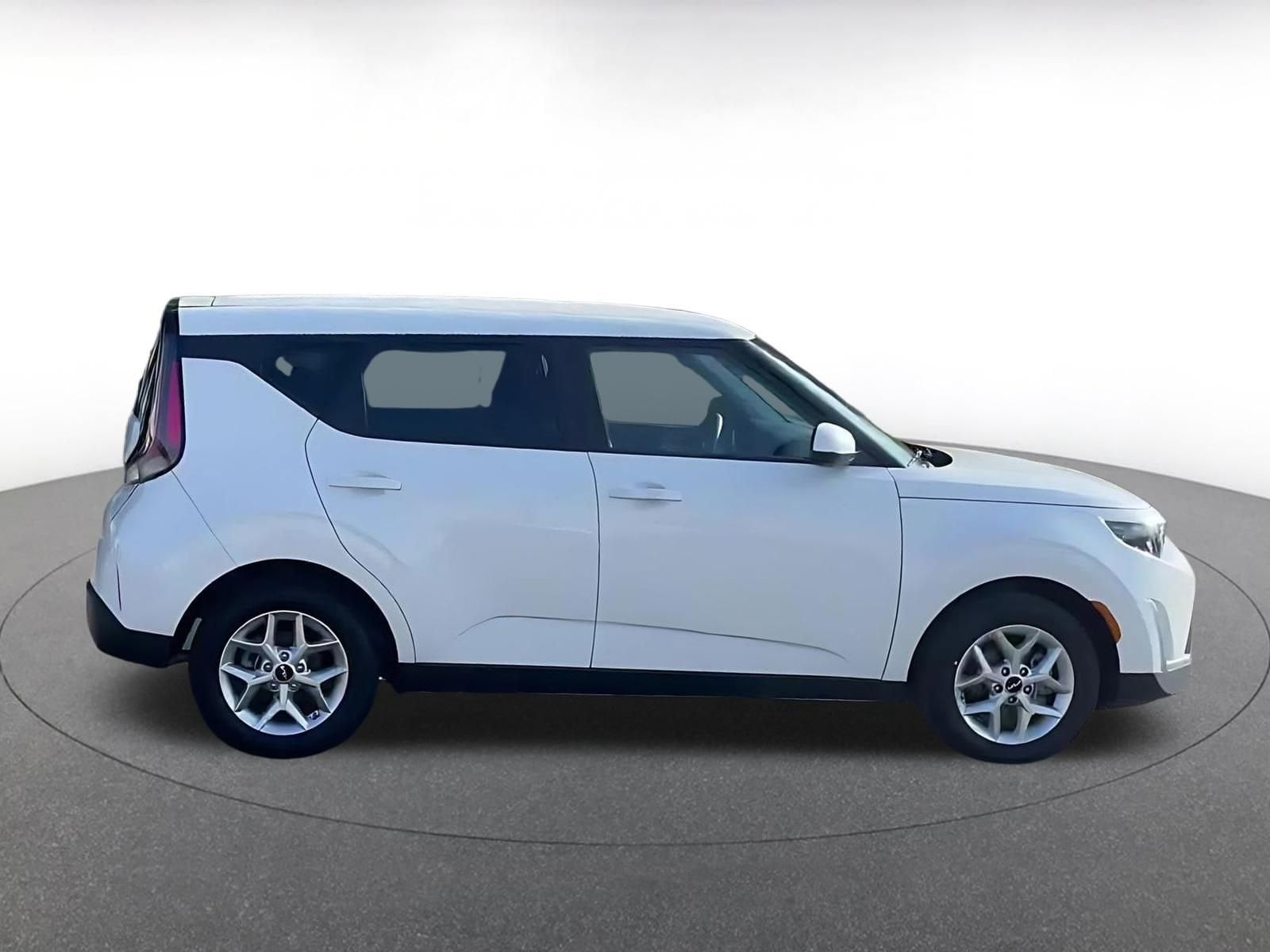 Thumbnail: 2025 Kia Soul - 15