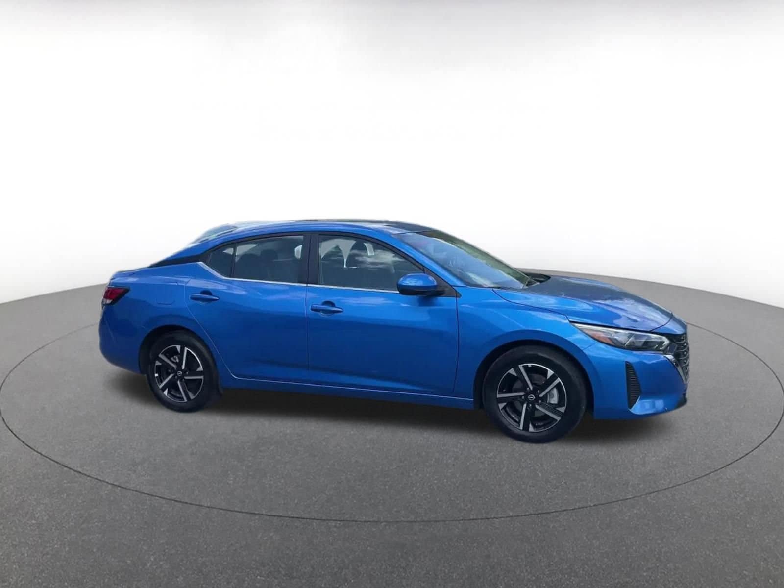 Thumbnail: 2025 Nissan Sentra - 1