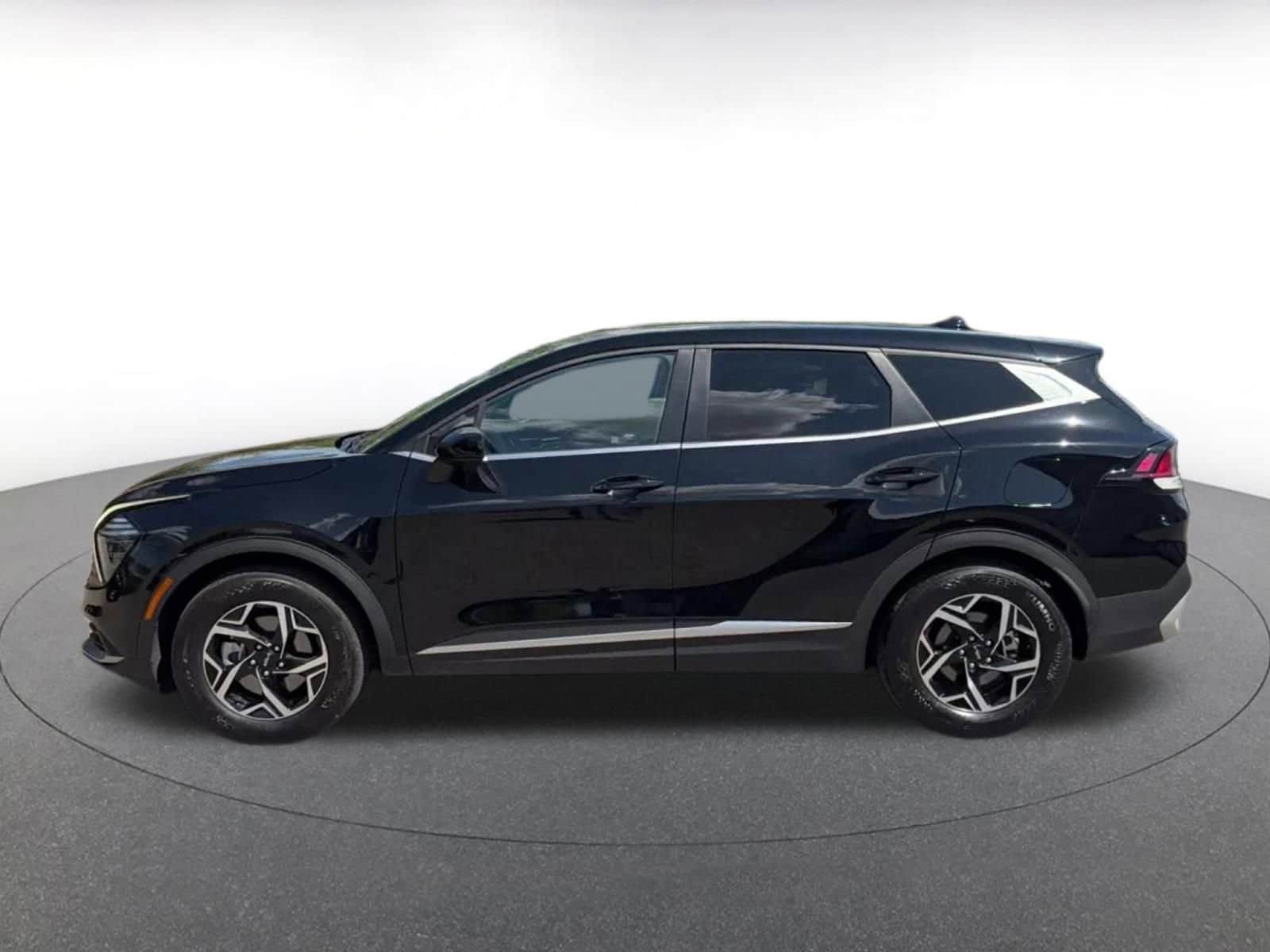 Thumbnail: 2025 Kia Sportage - 8