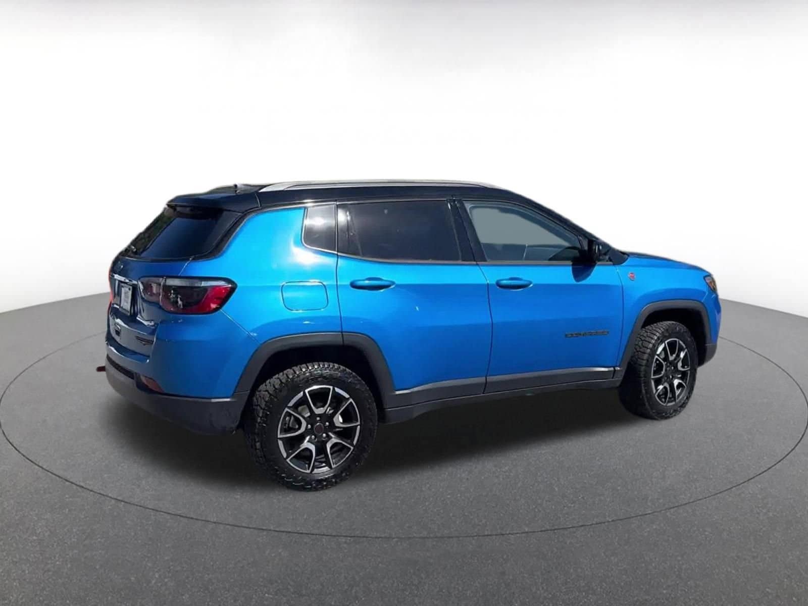 Thumbnail: 2025 Jeep Compass - 15