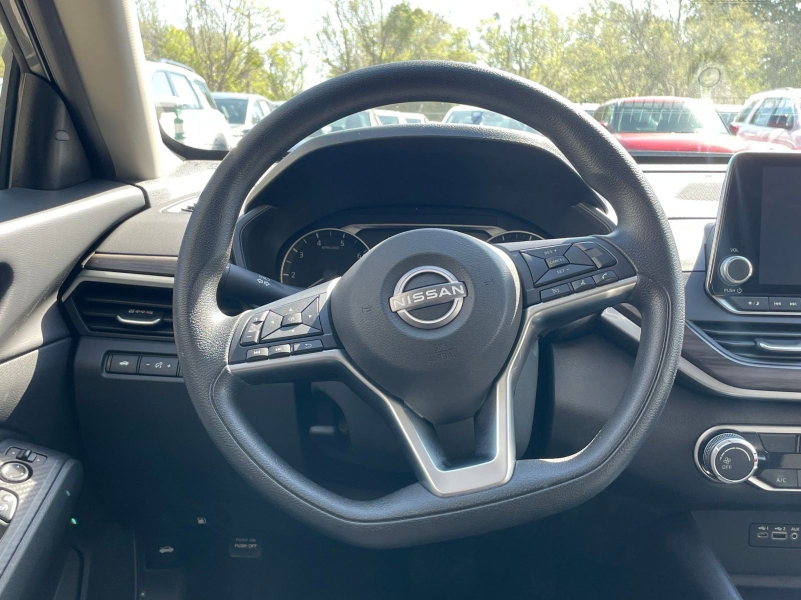 Thumbnail: 2025 Nissan Altima - 27