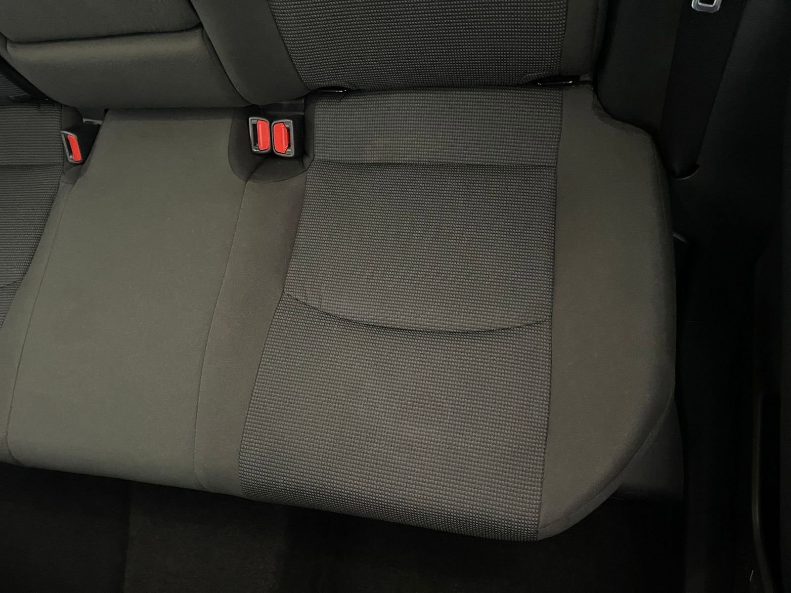 Thumbnail: 2025 Toyota RAV4 - 35