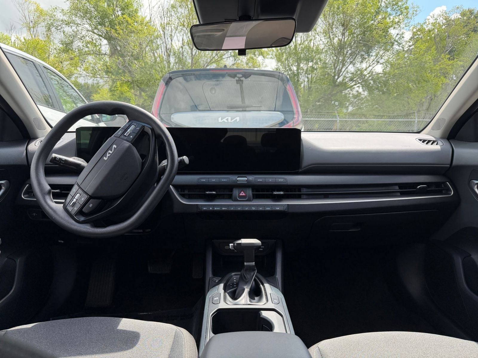 Thumbnail: 2025 Kia K4 - 32