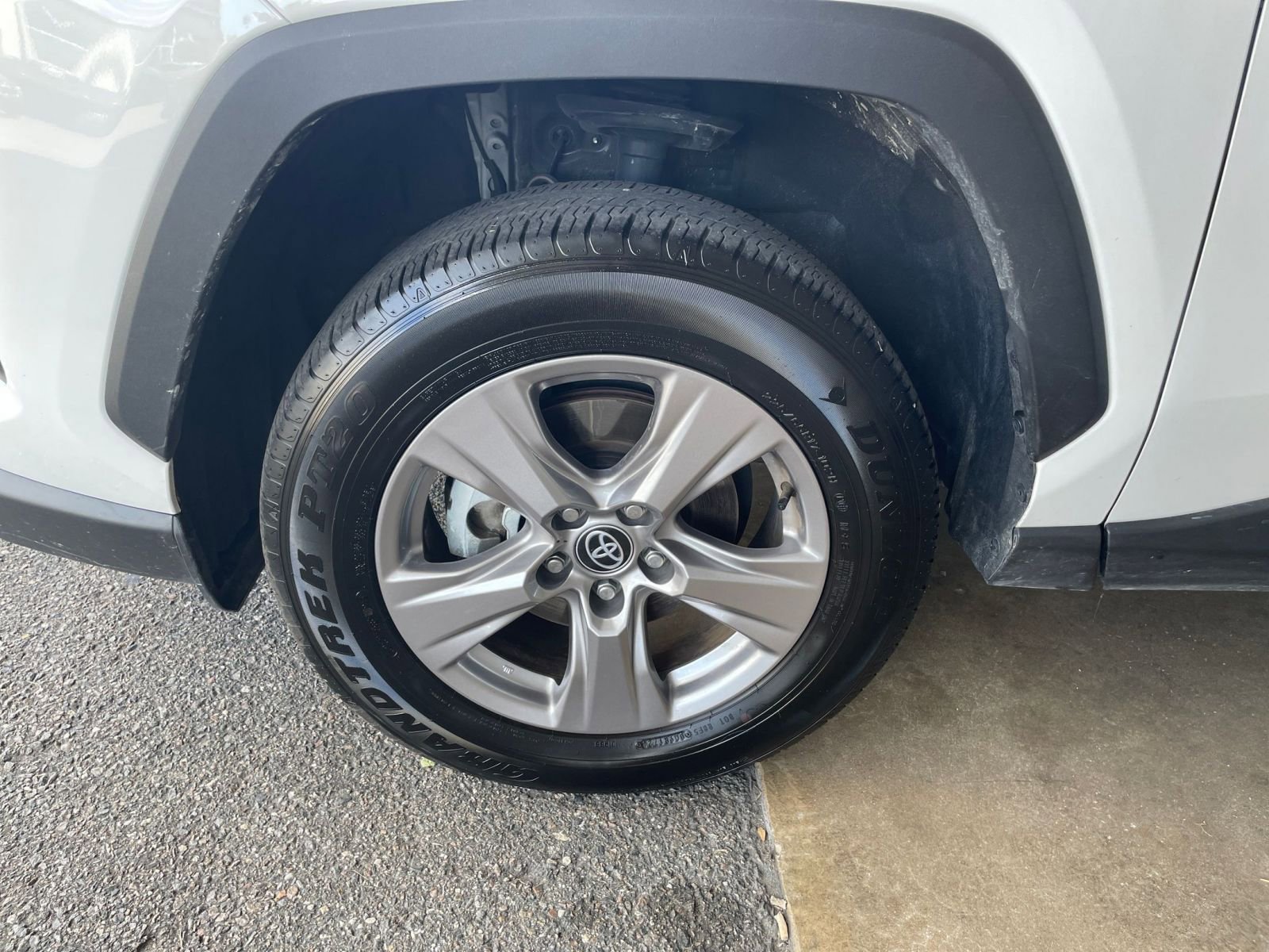 Thumbnail: 2025 Toyota RAV4 - 28