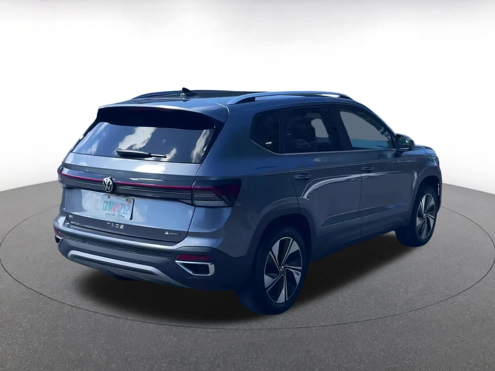 Thumbnail: 2025 Volkswagen Taos - 14