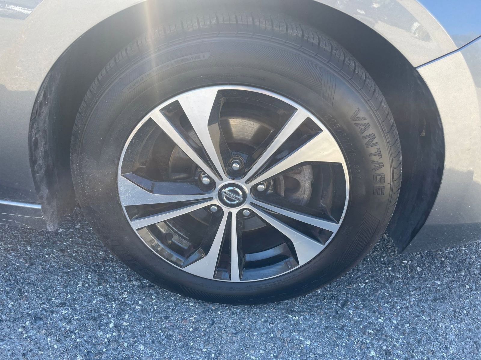 Thumbnail: 2023 Nissan Sentra - 28